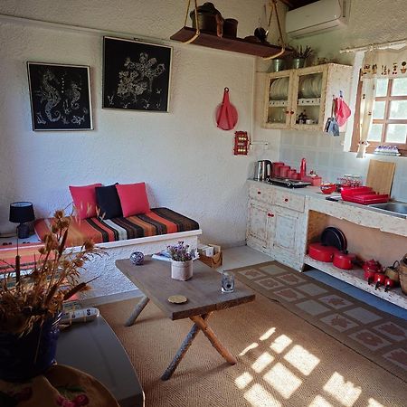 Sol'S Place Mytilene Bagian luar foto