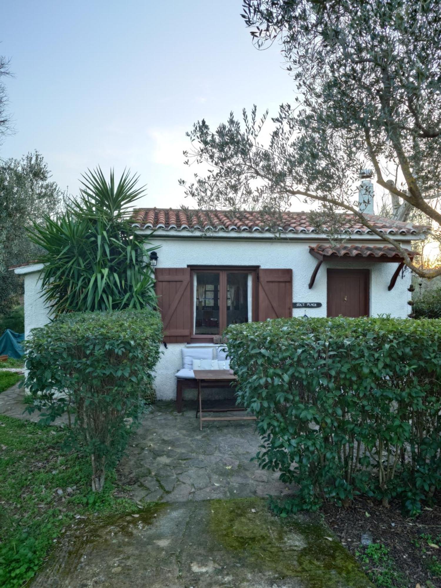 Sol'S Place Mytilene Bagian luar foto