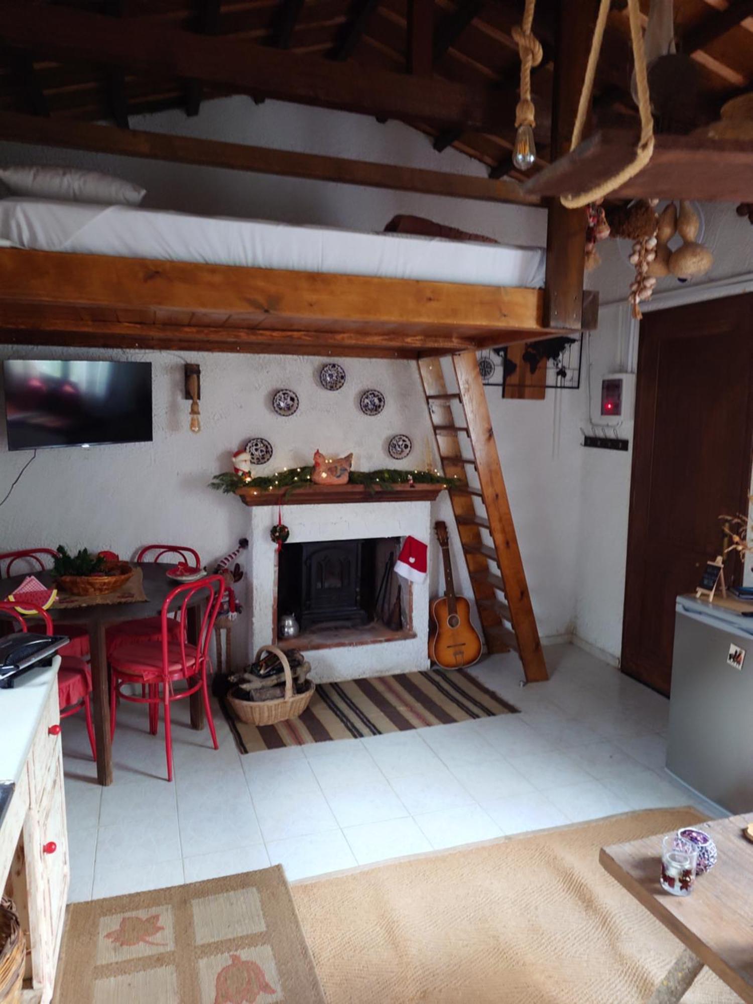 Sol'S Place Mytilene Bagian luar foto